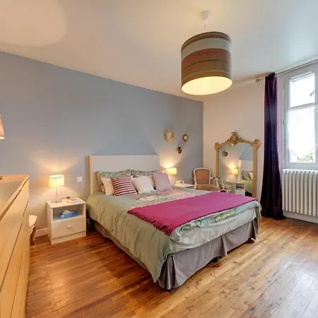 Apartment L'oasis - Maison Familiale Jardin - Gare A 5 Min Tours
