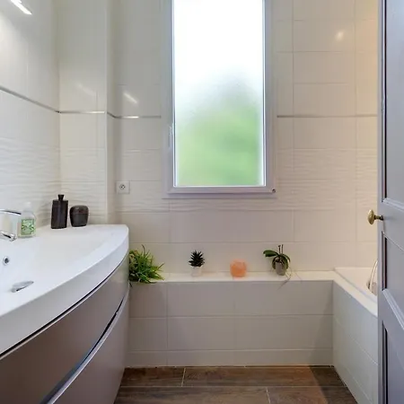 L'oasis - Maison Familiale Jardin - Gare A 5 Min Tours